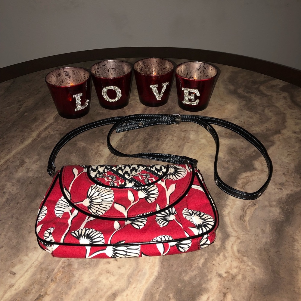 VERA BRADLEY CROSSBODY BAG
